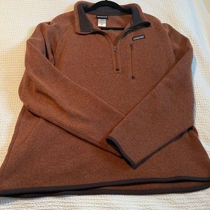 Men’s Patagonia brown pullover